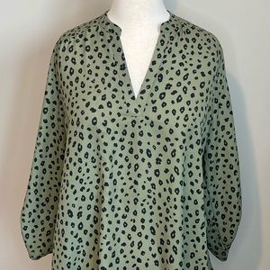 Lush Warren Split Neck Blouse in Sage-Black size L